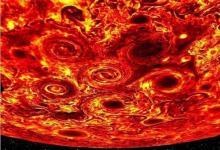 美國宇航局的朱諾導(dǎo)航員實(shí)現(xiàn)木星旋風(fēng)的發(fā)現(xiàn)