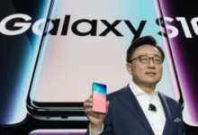 三星Galaxy S10智能手機(jī)經(jīng)過跌落測試