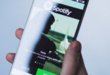 Spotify將暫停或終止您的帳戶以屏蔽廣告