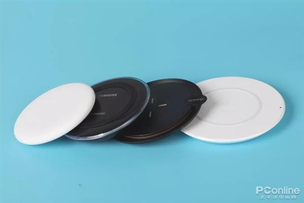 手機無線充電器全面對比：99元到397元有區(qū)別嗎？