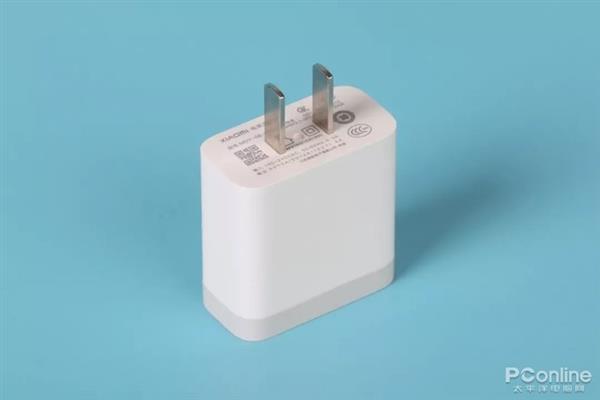 手機無線充電器全面對比：99元到397元有區(qū)別嗎？