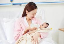 如何正確的保護新生兒的脊椎方法