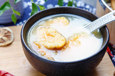 卡通小蛇簡(jiǎn)筆畫2