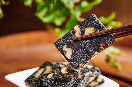 可愛彩色蜻蜓簡(jiǎn)筆畫的畫法6