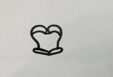 如何畫婚紗的簡(jiǎn)筆畫？