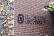 杜肯大學延長校長肯·葛姆利博士的合同