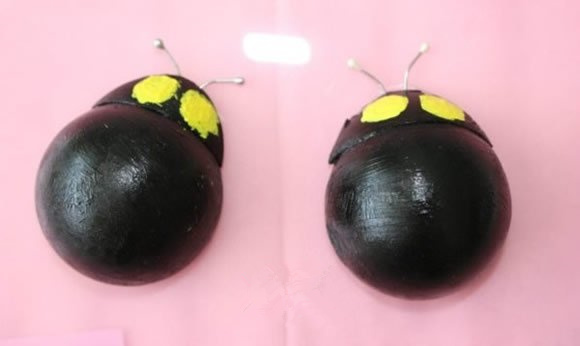 廢棄乒乓球立體小瓢蟲(chóng)制作方法4
