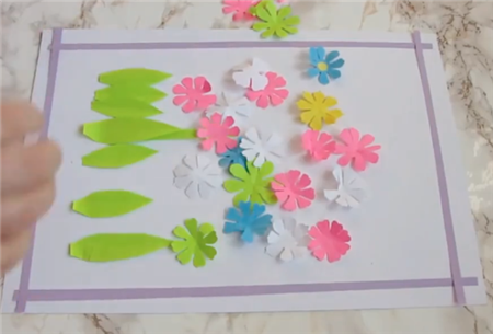 勞動節(jié)花朵卡片制作方法6